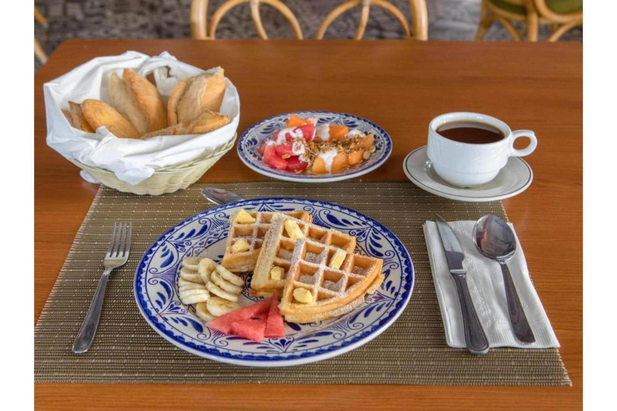 Capital O Gran Hotel Campestre เคลาญา ภายนอก รูปภาพ
